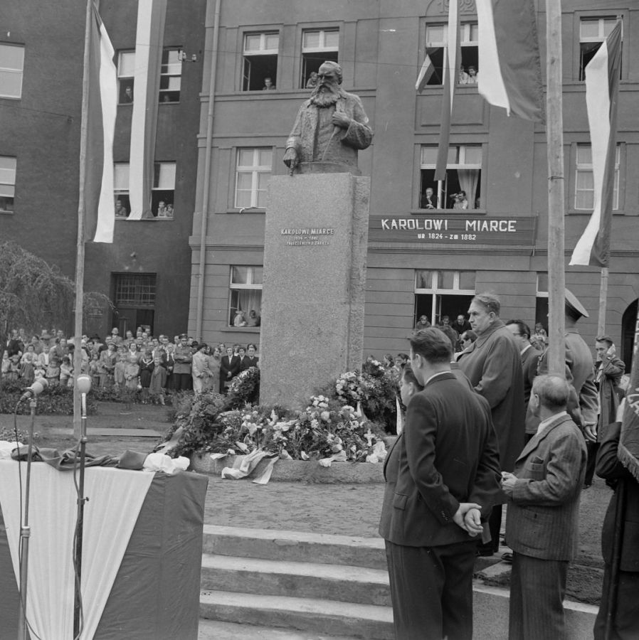 DSCF1588_Odsloniecie-pomnika-Karola-Miarki-1958-Duzy