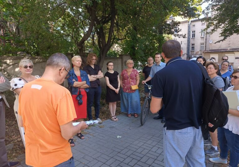 Spacer z historią
